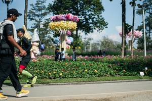 BIB: 
                            <button type="button" onclick="openModal(27617375)" class="btn btn-primary btn-sm float-right btn-popup" data-toggle="modal" data-target=".modal-high-quality">
                        <i class="fas fa-shopping-cart"></i> Add to Cart
                    </button>
                                            <button type="button" onclick="isThisMe(27617375, true)" class="btn btn-success btn-sm float-right btn-popup btn-isme hidden" data-toggle="tooltip" data-placement="bottom" title="นี่คือรูปของคุณใช่ไหม คลิกที่นี่เพื่อเอาเข้าอัลบั้ม">
                        <i class="fas fa-plus"></i> Add to album
                    </button>
                    <button type="button" onclick="isThisMe(27617375, false)" class="btn btn-warning btn-sm float-right btn-popup btn-isnotme hidden">
                        <i class="fas fa-ban"></i> Remove from album
                    </button>